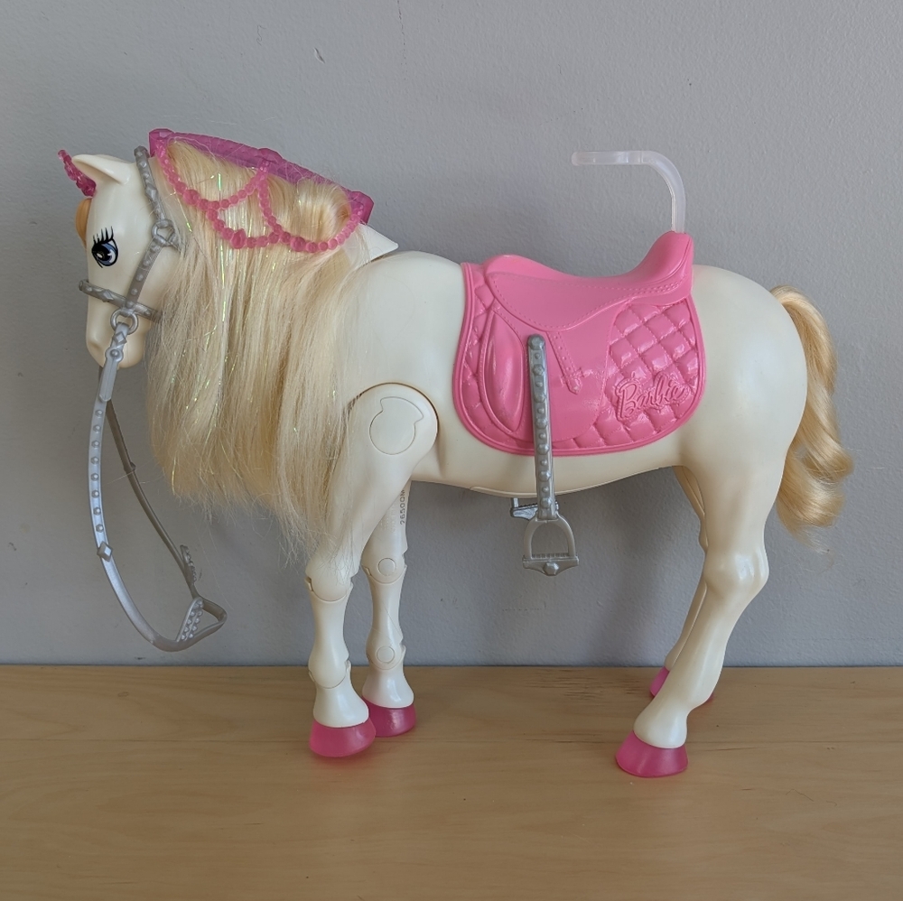 Barbie | Princess Adventure Dance And Shimmer Horse